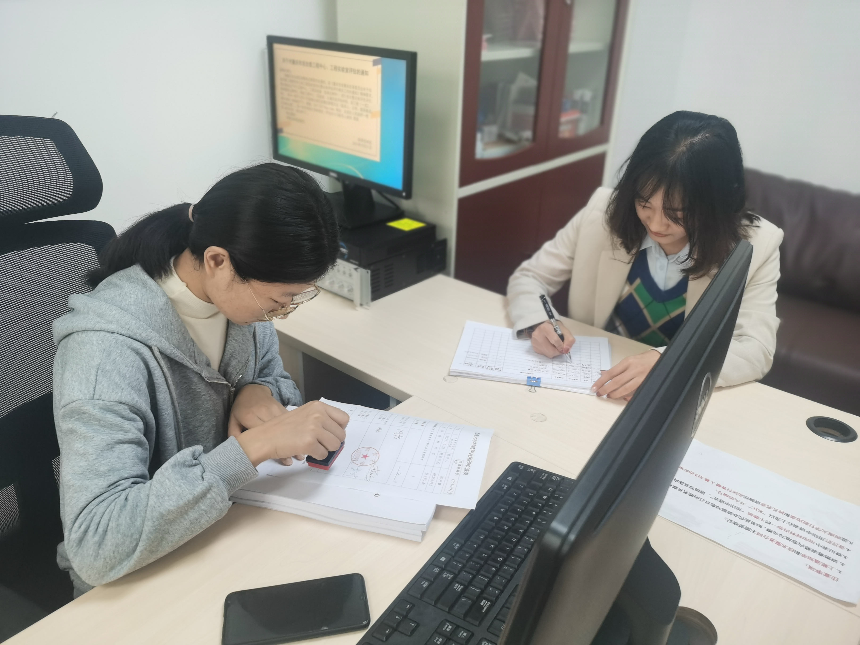 微信图片_20211028144611_副本.jpg