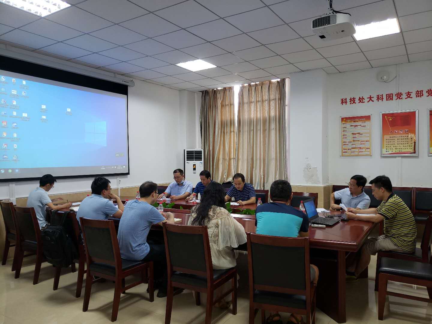 2020年度市杰青校内答辩会图片.jpg